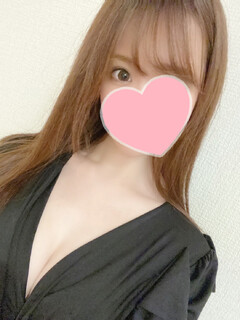 小泉なぎさ